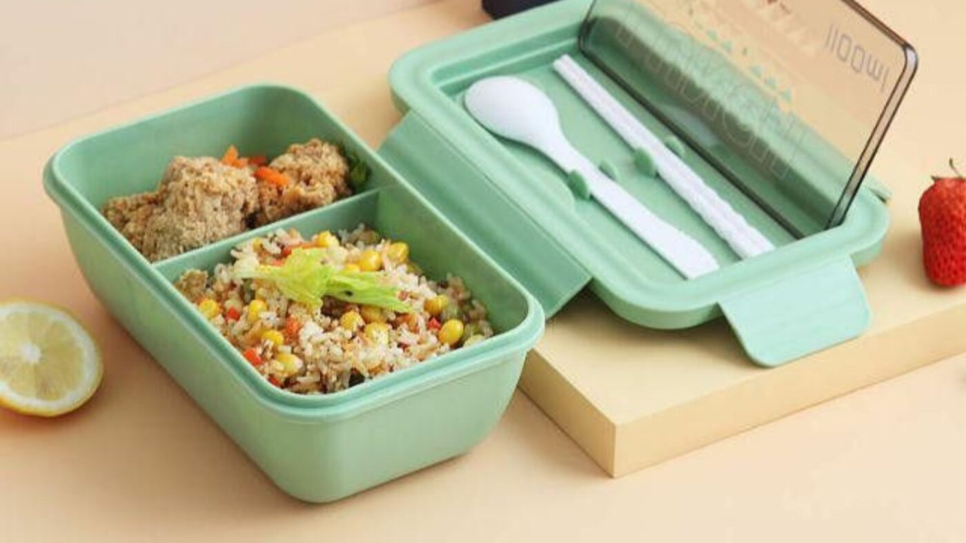 Măm Măm Box cung cấp dịch vụ freeship nội quận và cam kết giao hàng trong vòng 24 giờ