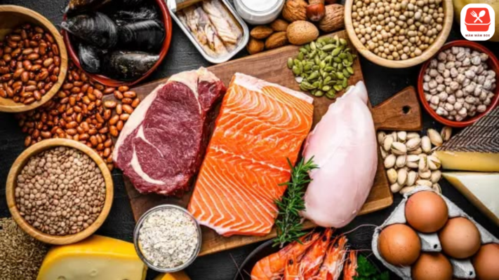 Protein là dưỡng chất quan trọng giúp cơ thể khỏe mạnh và duy trì năng lượng mỗi ngày.