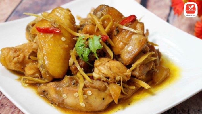 Hương vị quê nhà gói gọn trong nồi thịt gà kho gừng đậm đà thơm nức cả gian bếpCơm nóng dọn ra ăn cùng món này, cả nhà húp sạch nước sốt không chừa giọt nào