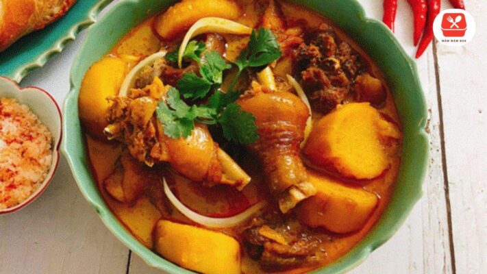Món cà ri gà miền Nam luôn là sự lựa chọn hàng đầu cho các bữa tiệc hoặc bữa cơm sum họp cuối tuần