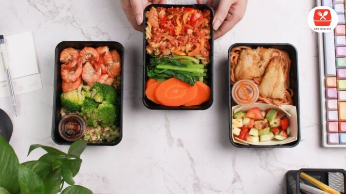 Ngày thứ tư cho phép quý khách tiêu thụ từ 8 đến 10 quả chuối chín cùng 3 ly sữa tươi không đường hoặc sữa hạt nguyên chất