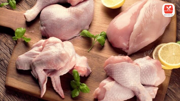 Tỷ lệ thịt gà tươi sống nhiễm Salmonella dao động từ 20–80% tùy điều kiện giết mổ và phân phối