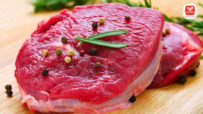 Thịt bò nguyên miếng như thăn, bắp, sườn có thể chịu được 2 tiếng ở nhiệt độ phòng Việt Nam tương đương thịt heo nạc