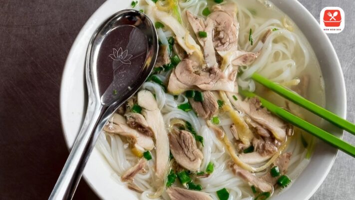Danh sách gia vị phở gà bắt buộc phải có gừng tươi, hành tím, hoa hồi, quế chi và thảo quả