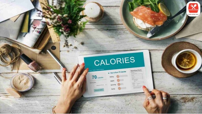 Không cần nhịn ăn hay áp dụng chế độ quá khắt khe. Chỉ cần bạn chủ động chuẩn bị bữa ăn mỗi ngày, việc kiểm soát lượng calo sẽ đơn giản hơn rất nhiều.